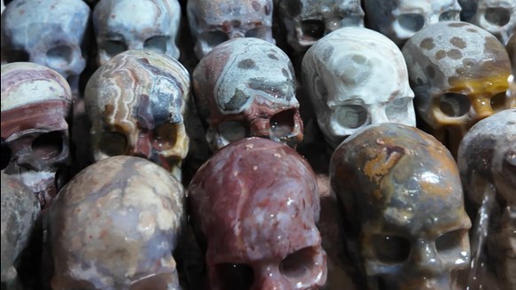 Mini Crystal Skull Gift Ideas: Wholesale Picks Under $20